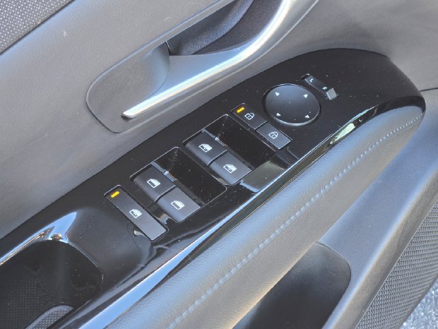 Used 2025 Black Hyundai Limited image 19