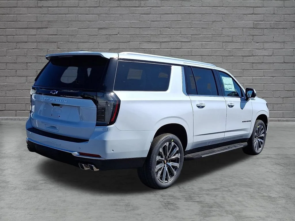 New 2026 Polar White Tricoat Chevrolet High Country image 8