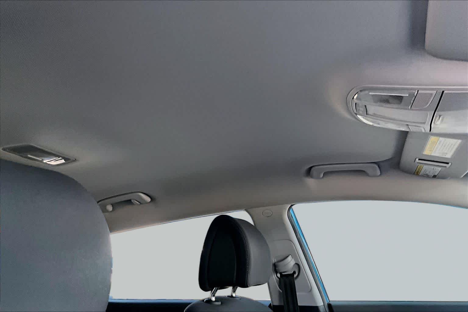 Used 2018 Caribbean Blue Hyundai SEL image 11