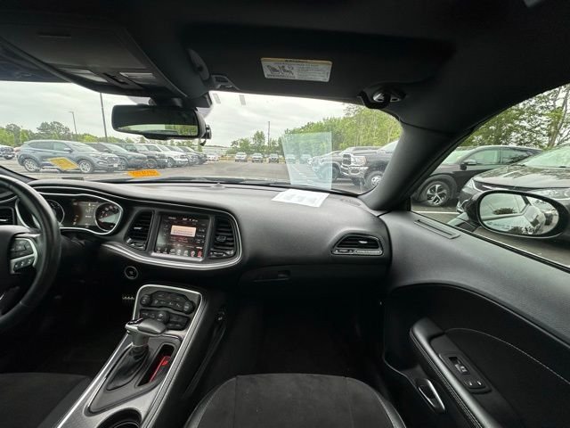 Used 2016 Black Dodge R/T Scat Pack image 32