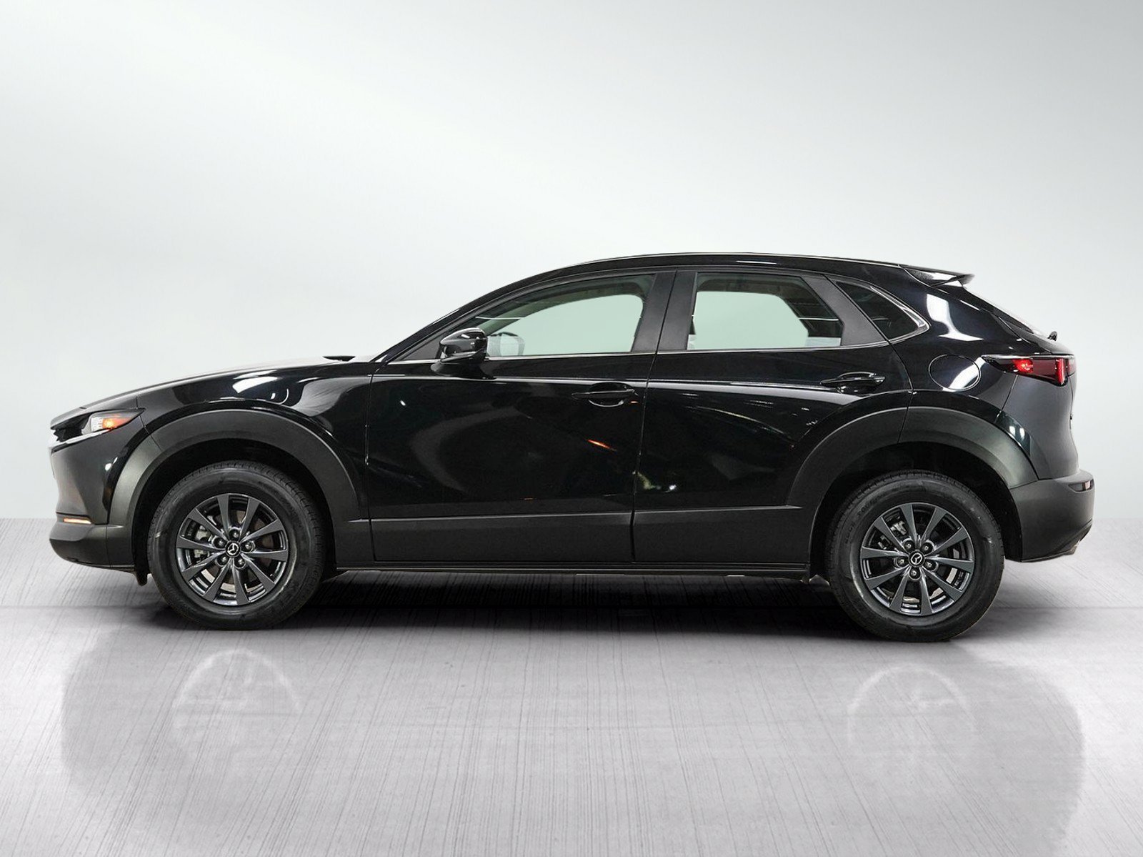 Used 2024 Mazda CX-30 S with VIN 3MVDMBAM6RM636837 for sale in Burnsville, Minnesota