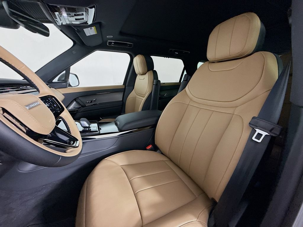 New 2025 Firenze Red Land Rover Dynamic SE image 5