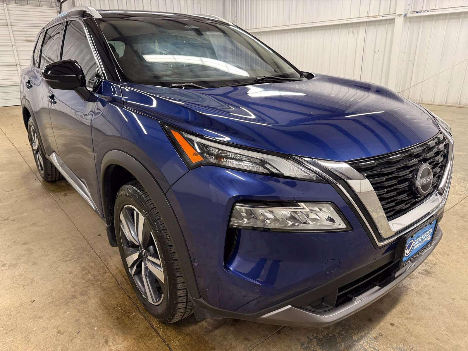 Used 2023 Blue Nissan SL image 1