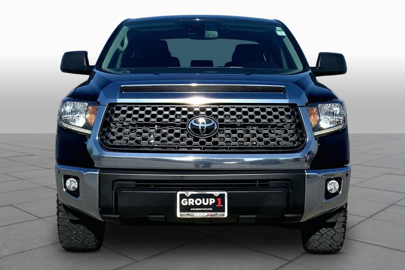 Used 2021 Midnight Black Metallic Toyota SR5 image 4