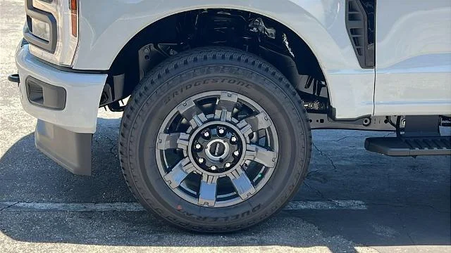 New 2026 Avalanche Ford F-250® XL image 41