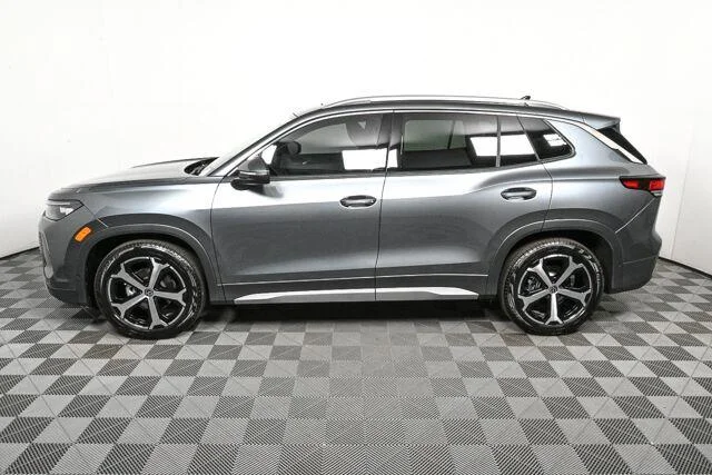 New 2026 Platinum Gray Metallic Volkswagen SE image 29