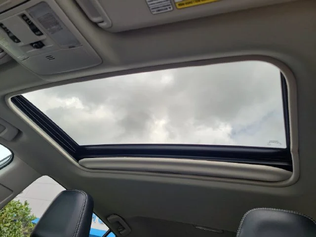 2017 Toyota RAV4 Limited - Photo 37