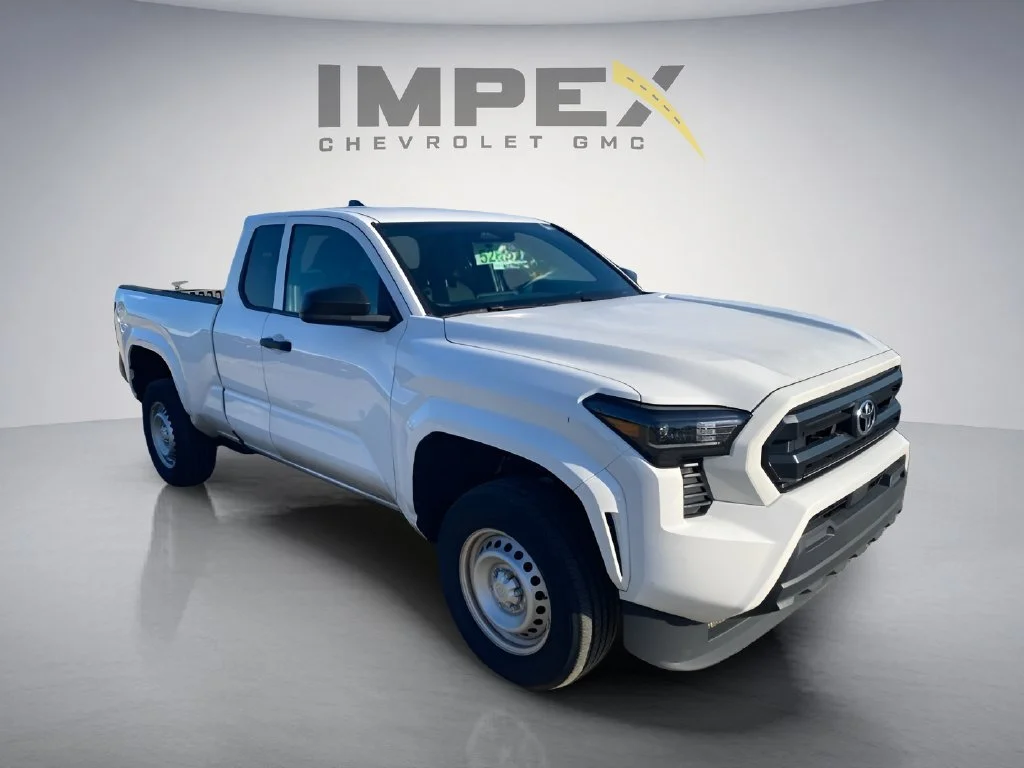 Used 2025 White Toyota SR image 7