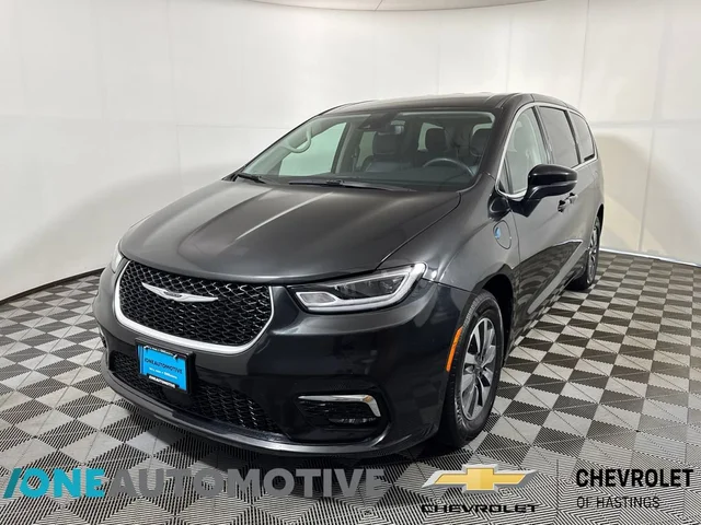 2023 Chrysler Pacifica Hybrid Touring L