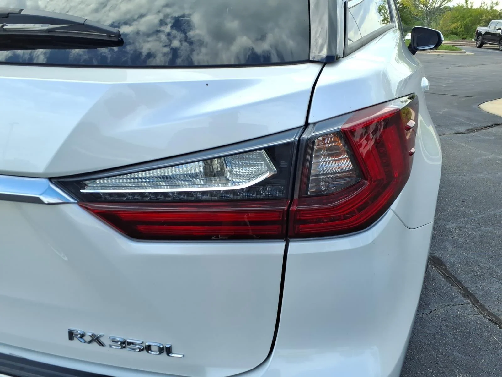 Used 2019 Eminent White Pearl Lexus RX 350L Premium image 19