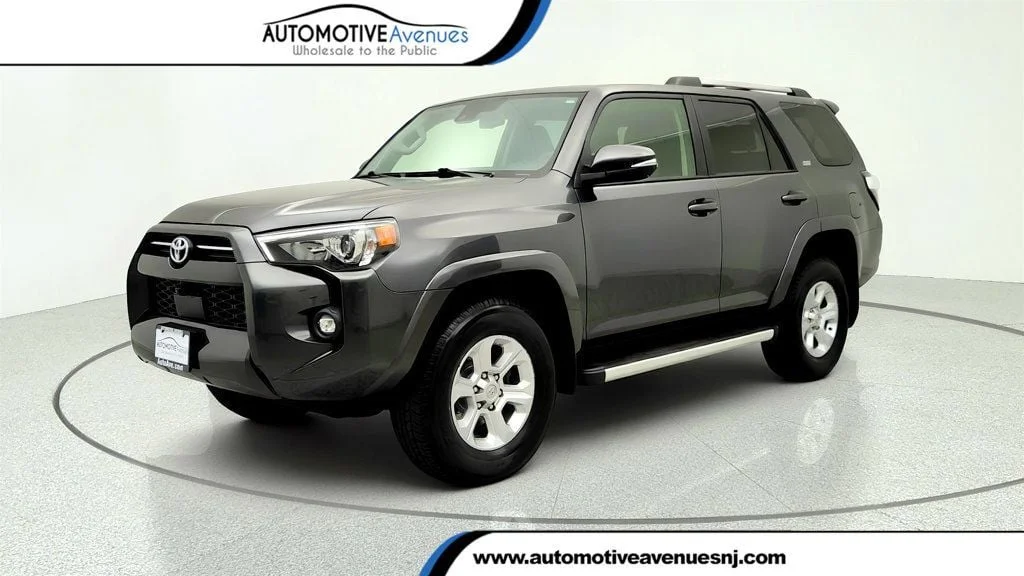 2023 Toyota 4Runner SR5 Premium 4WD V6's photo