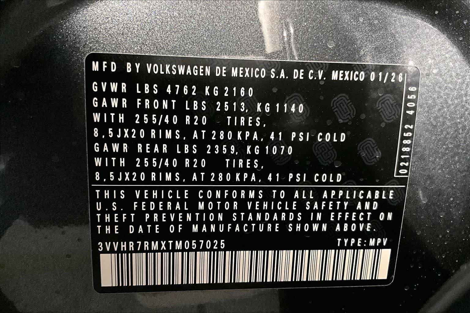 New 2026 Platinum Gray Metallic Volkswagen 2.0T SE R-Line Black image 18