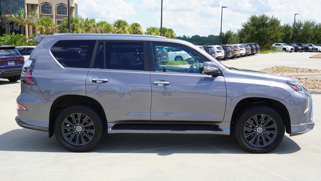 Certified Used 2023 Gray Lexus GX 460 Premium image 4