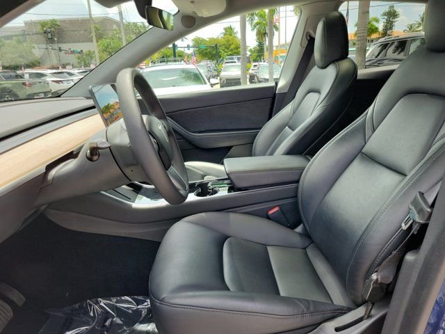 2021 Tesla Model Y Long Range - Photo 15