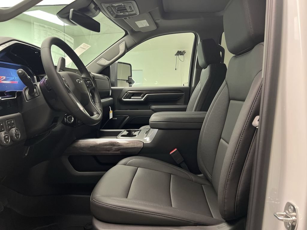 2026 Chevrolet Silverado 2500 HD LTZ - Photo 11