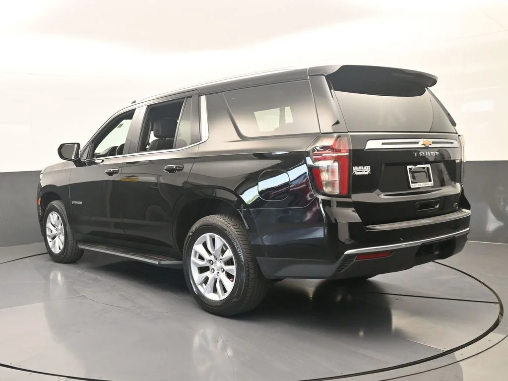 Used 2022 Black Chevrolet LT image 3