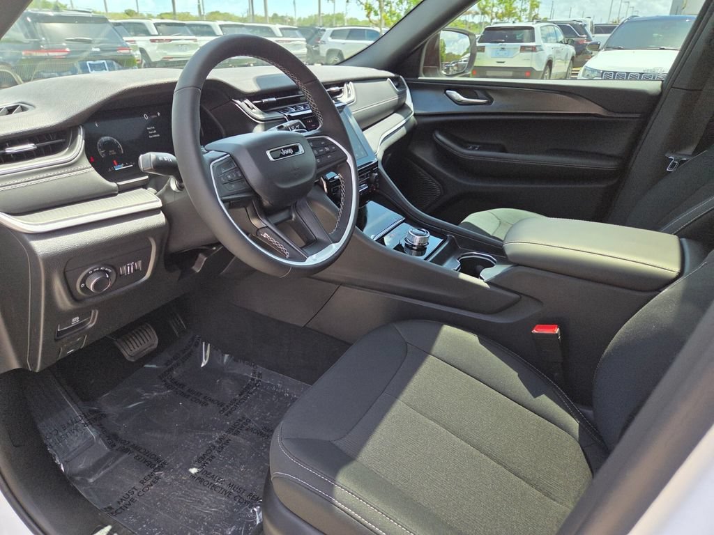 New 2026 Bright White Clearcoat Jeep Laredo X image 15