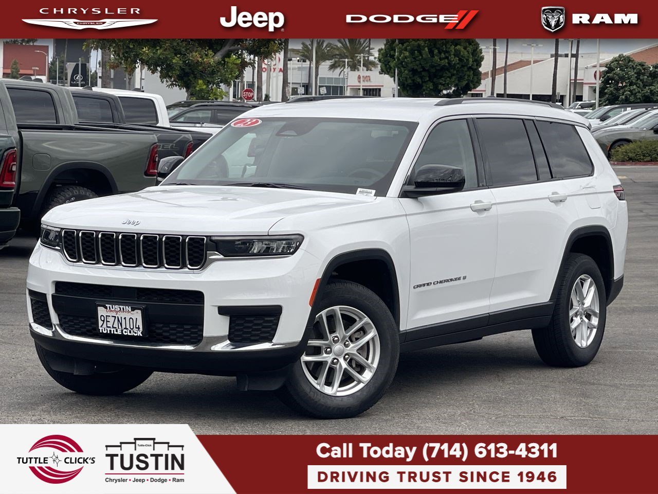Used 2023 Bright White Clearcoat Jeep Laredo image 1
