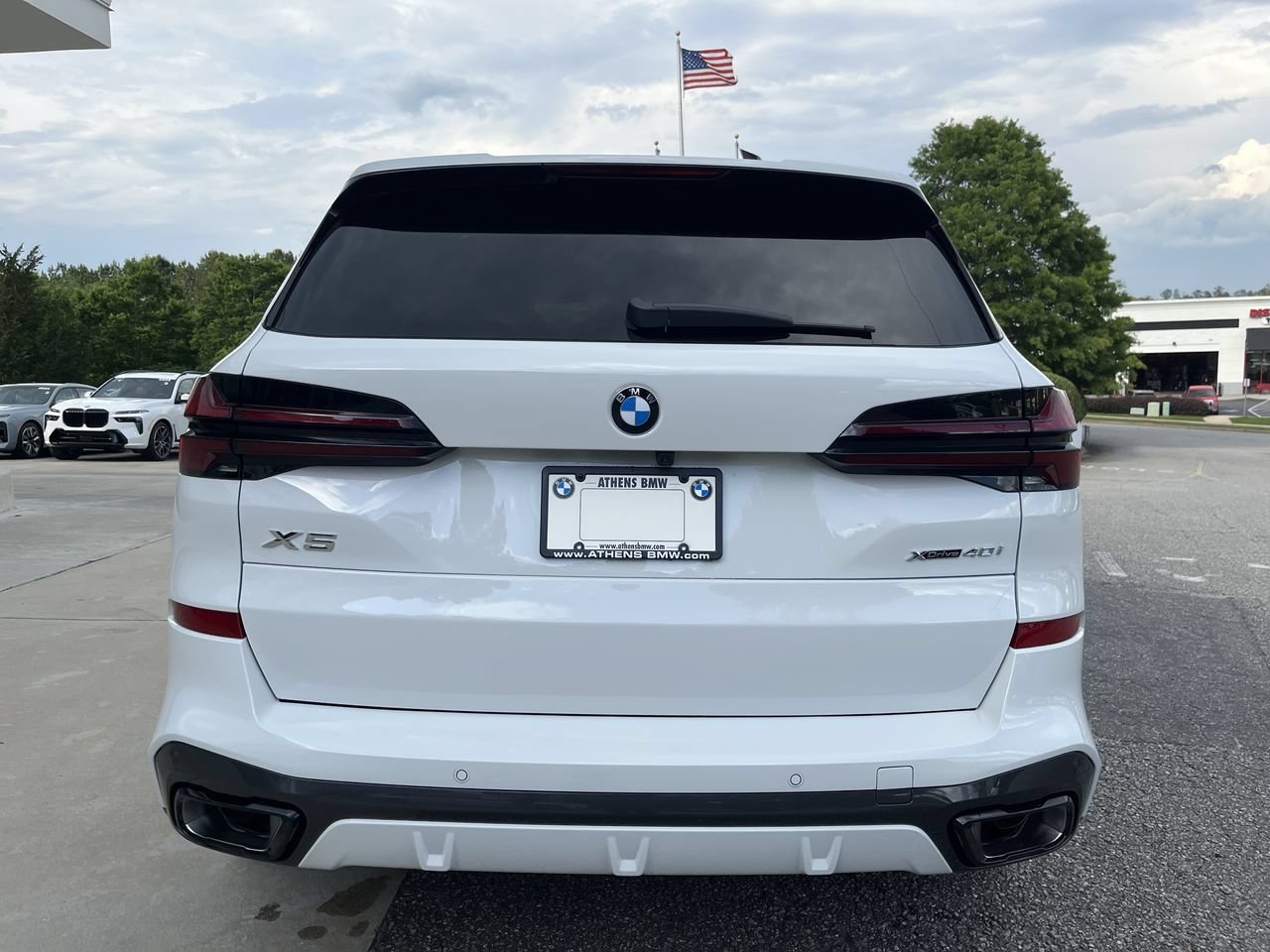 Used 2026 Alpine White BMW xDrive40i image 12