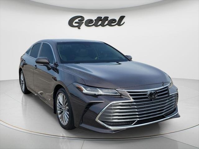 Certified Used 2019 BROWNSTONE Toyota  image 3