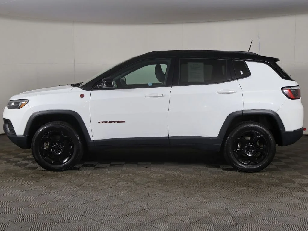 Used 2023 White Jeep Trailhawk image 15