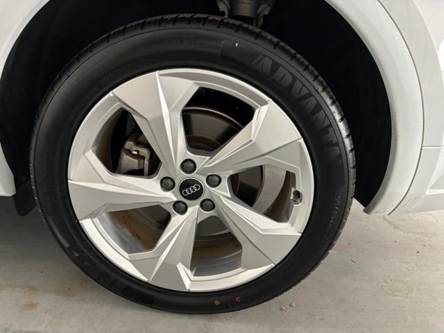 Used 2022 White Audi 45 S line Premium image 8