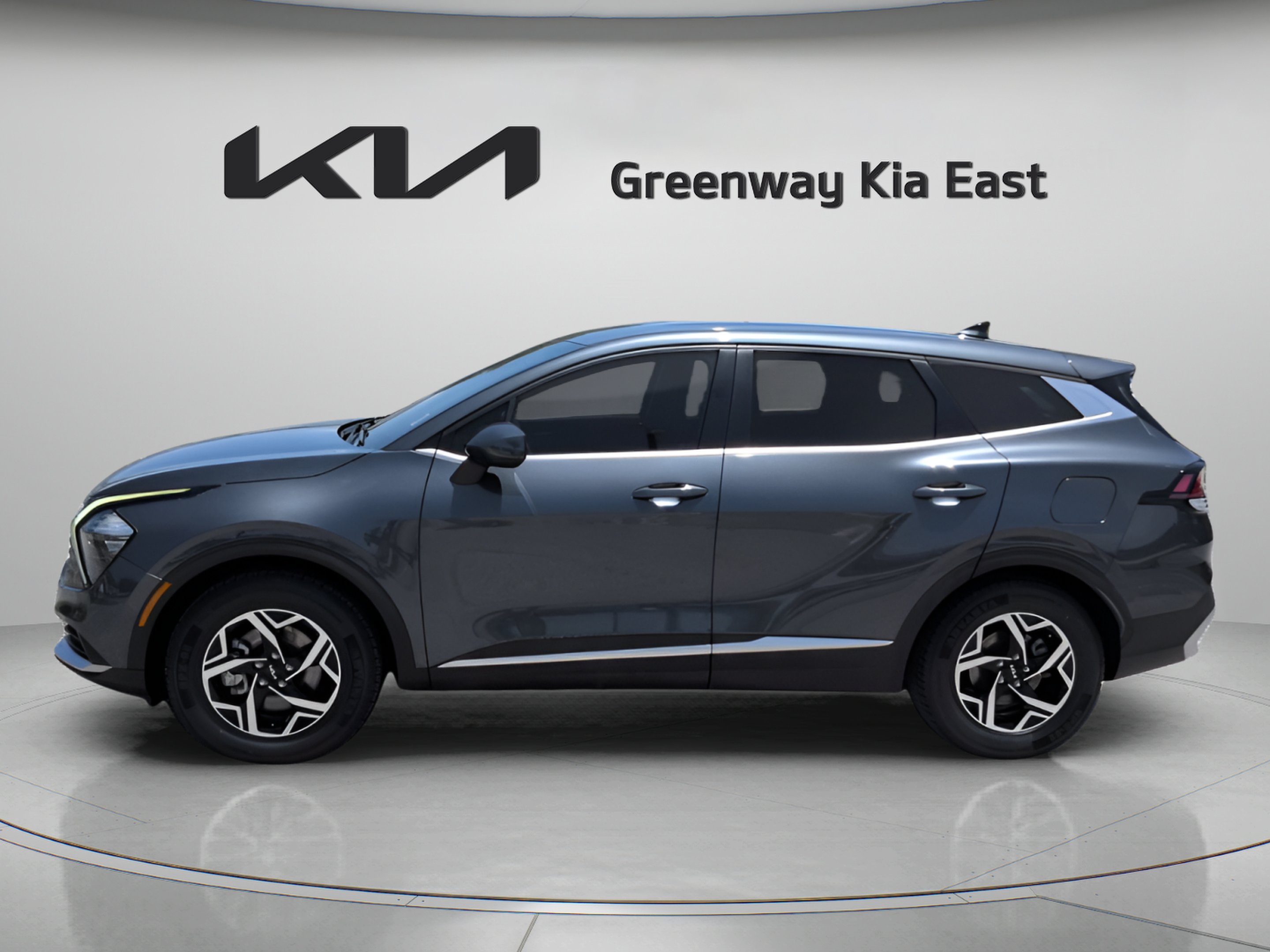 Used 2023 Gravity Gray Kia LX image 9
