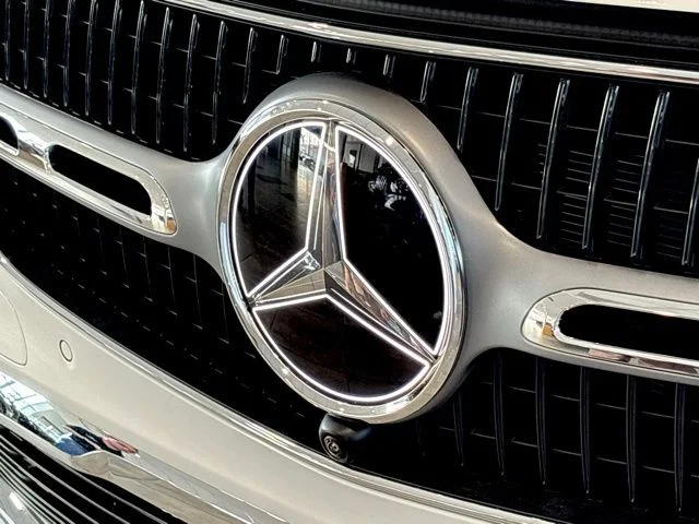 Used 2026 White Mercedes-Benz GLC 300 image 26