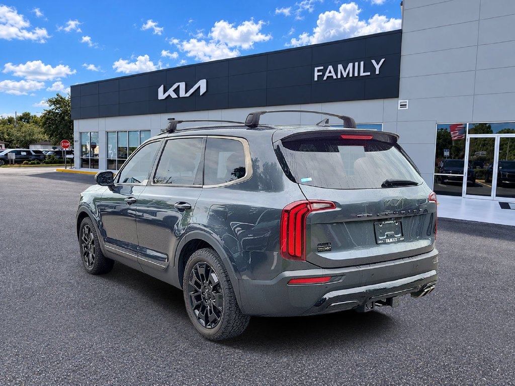Certified Used 2022 Gravity Gray Kia SX image 4