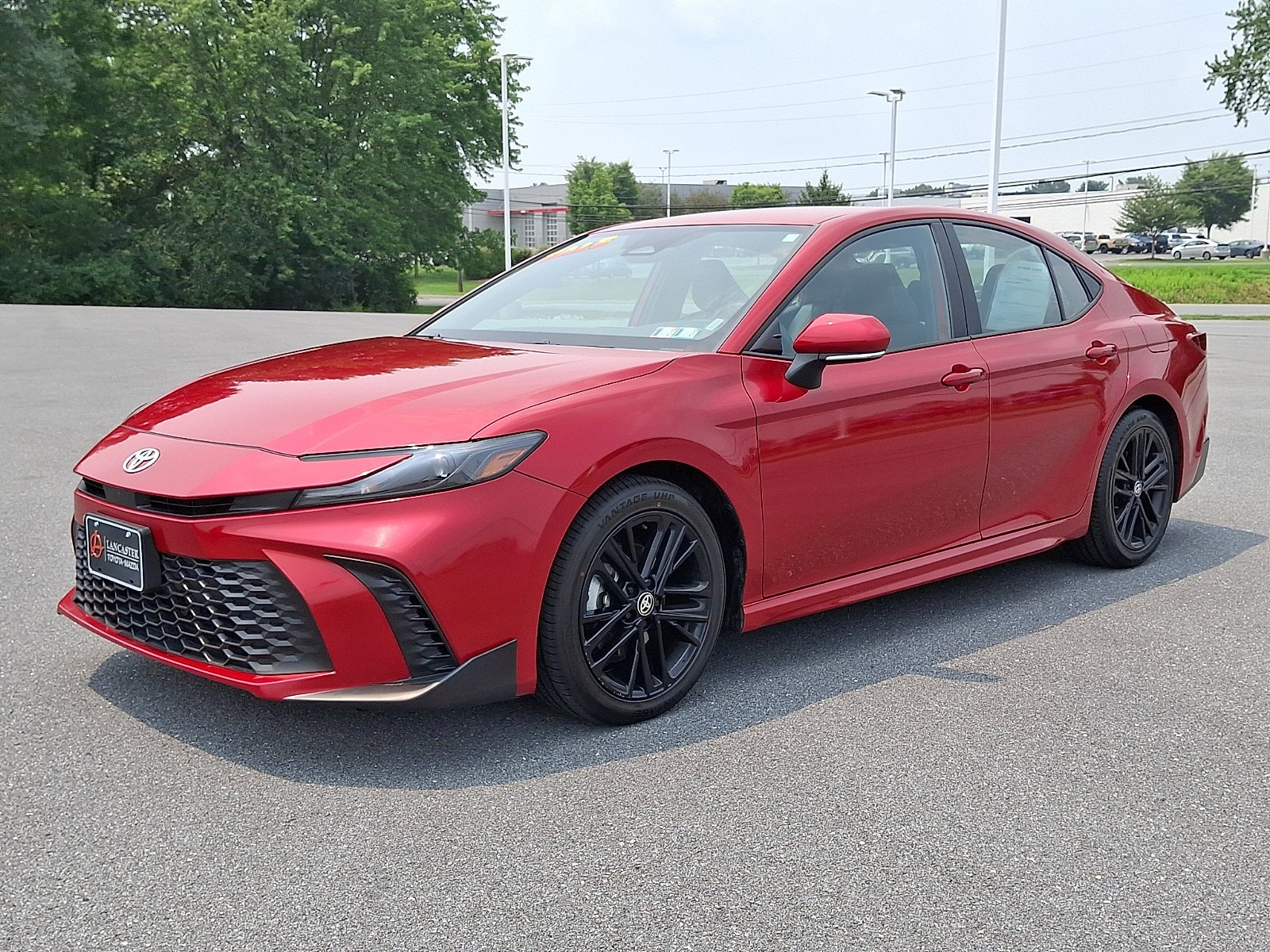 Used 2025 Supersonic Red   3U5 Toyota SE image 3