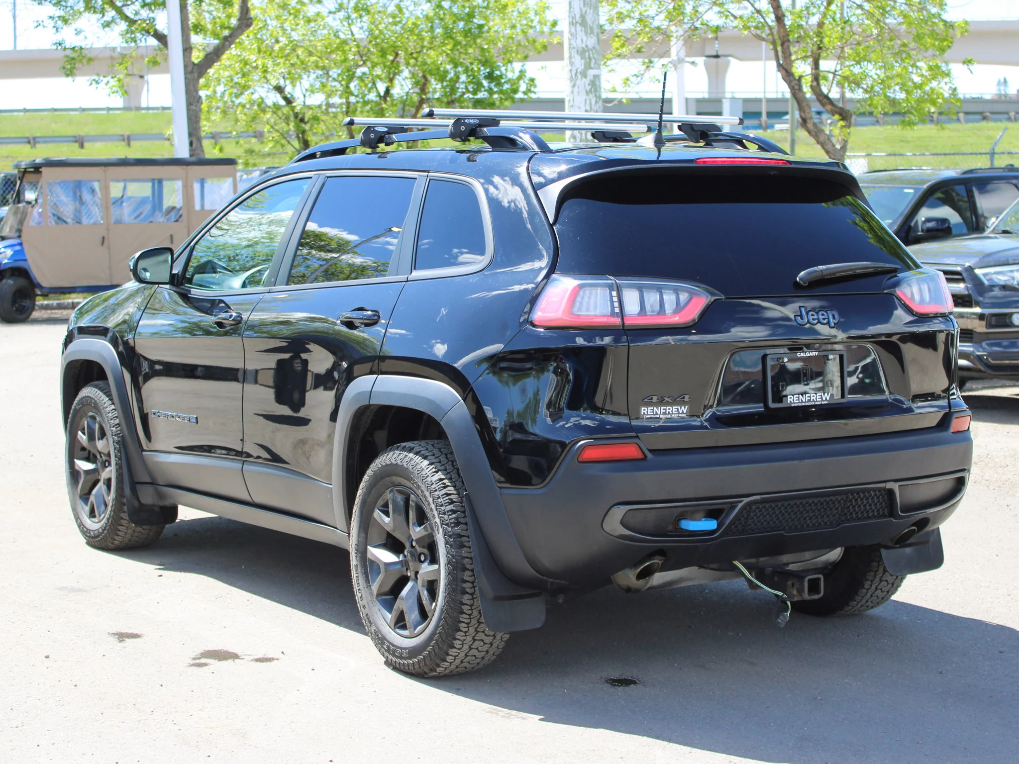 Certified Used 2019 Black Jeep Upland * One Owner | V6 | Apple CarPlay | Heated Seats | Roof Rails | Backup Camera image 13