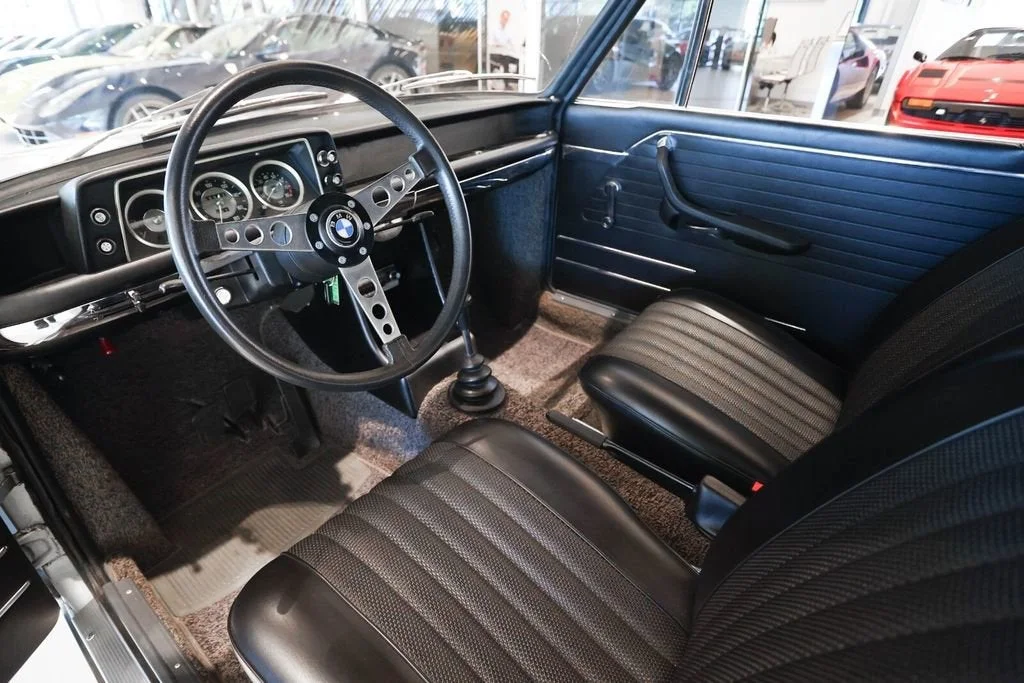 Used 1970 Silver BMW Cabriolet image 23