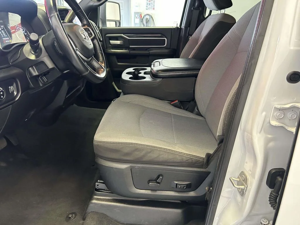 Used 2024 White Ram Big Horn image 19