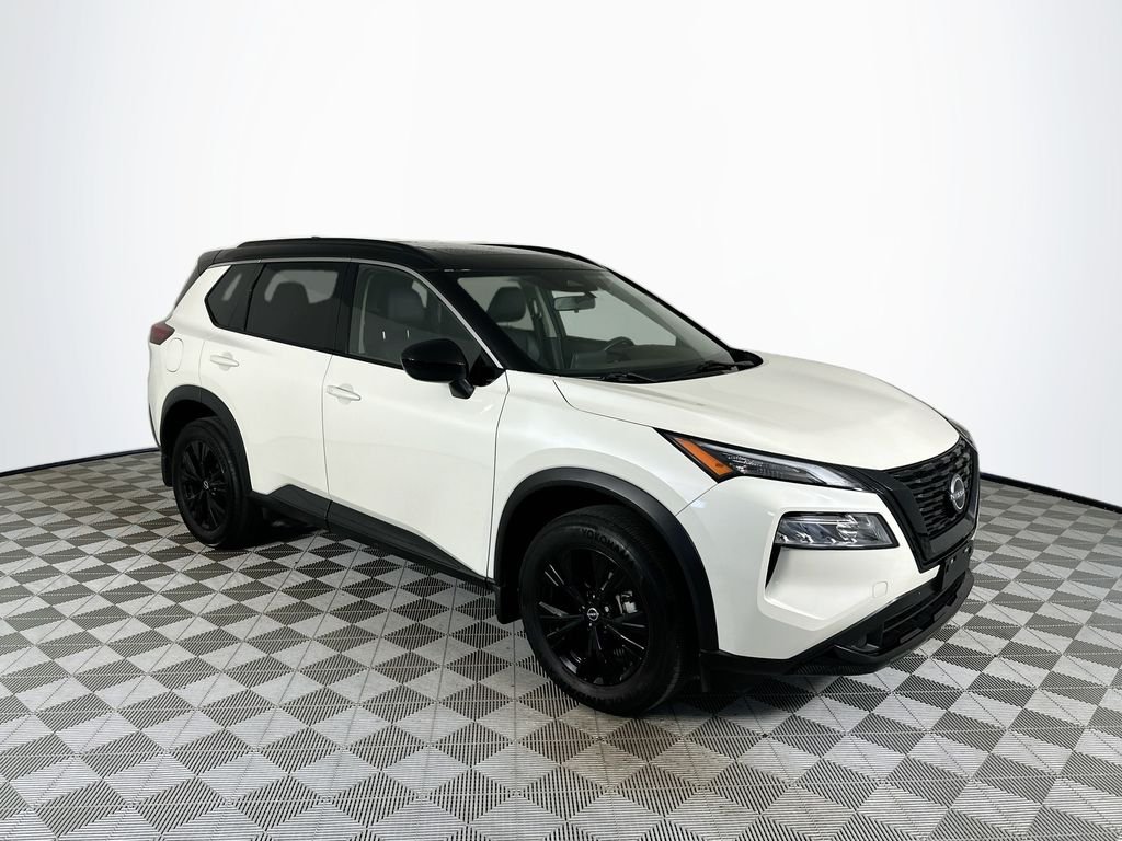 Used 2023 White Nissan SV image 1