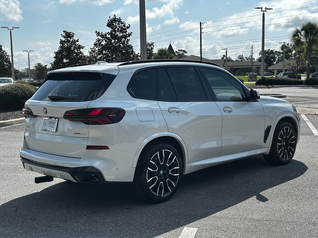Used 2026 White BMW sDrive40i image 5