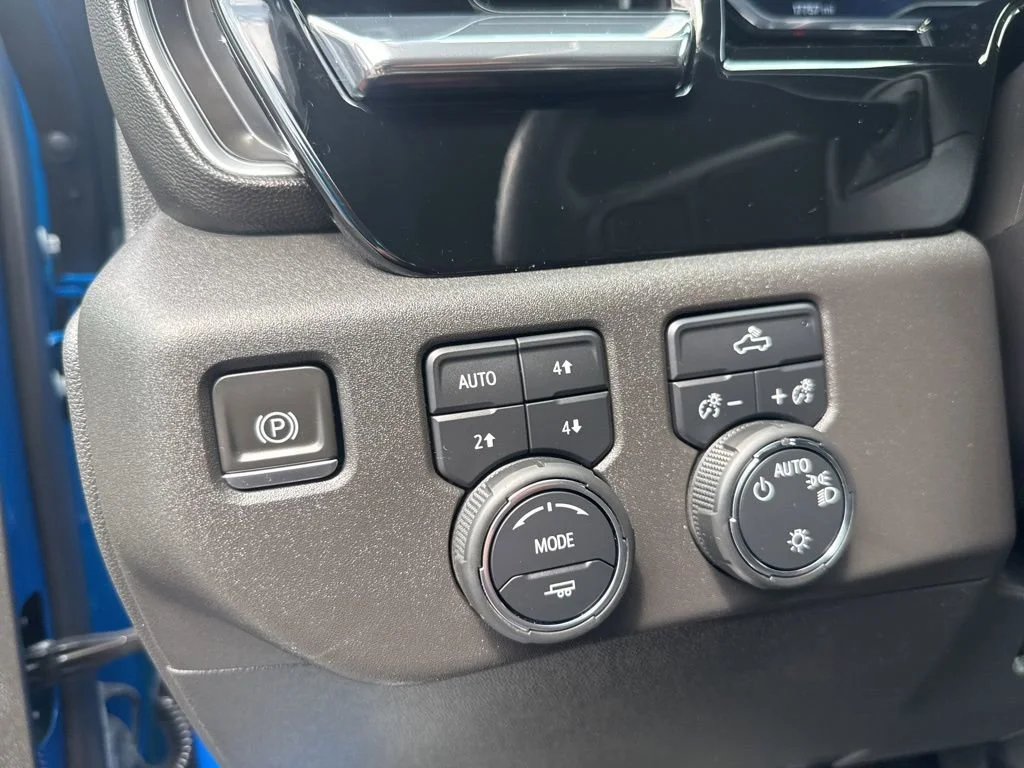 Used 2023 Glacier Blue Metallic Chevrolet LT image 29