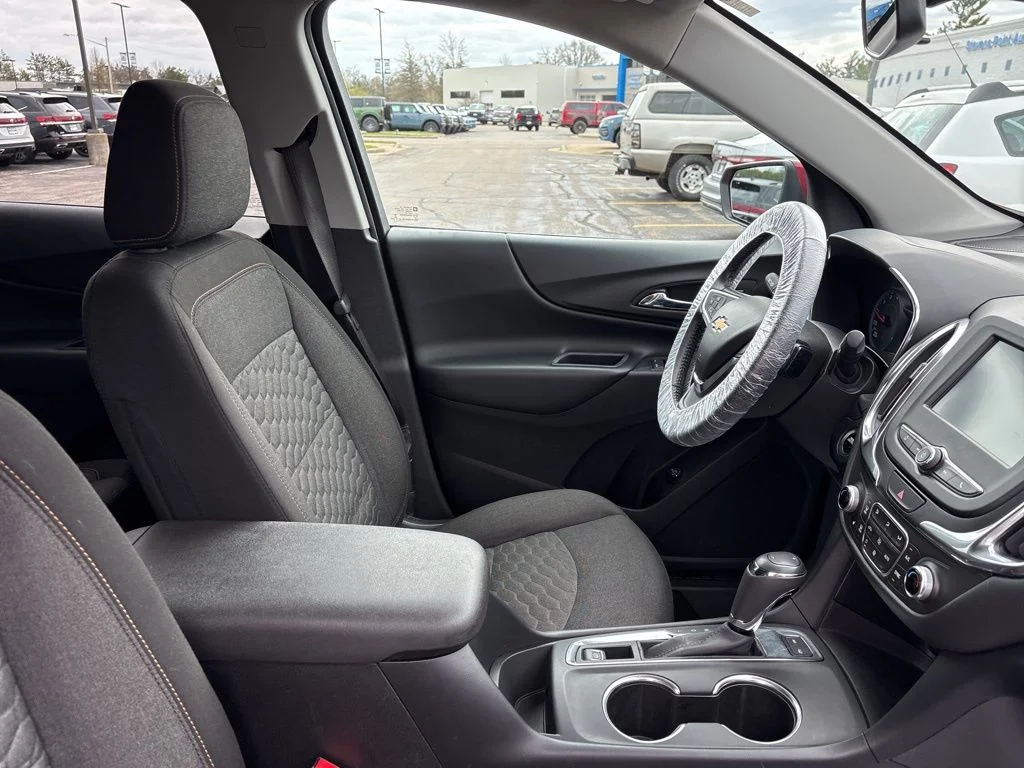 Used 2018 Cajun Red Tintcoat Chevrolet LT image 35