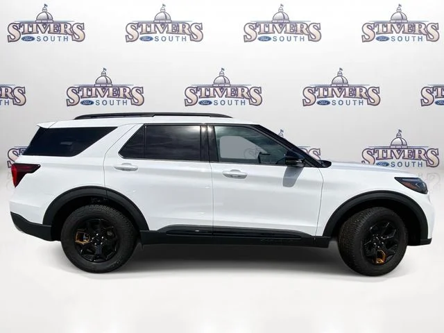 New 2026 White Ford Tremor image 2