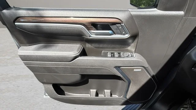 Used 2026 Gray Chevrolet RST image 17