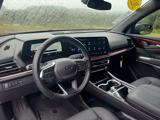 Used 2025 Red Chevrolet Z71 image 25