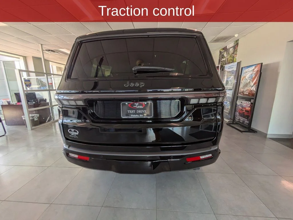 New 2026 High Gloss Black Exterior Paint Jeep Limited image 5
