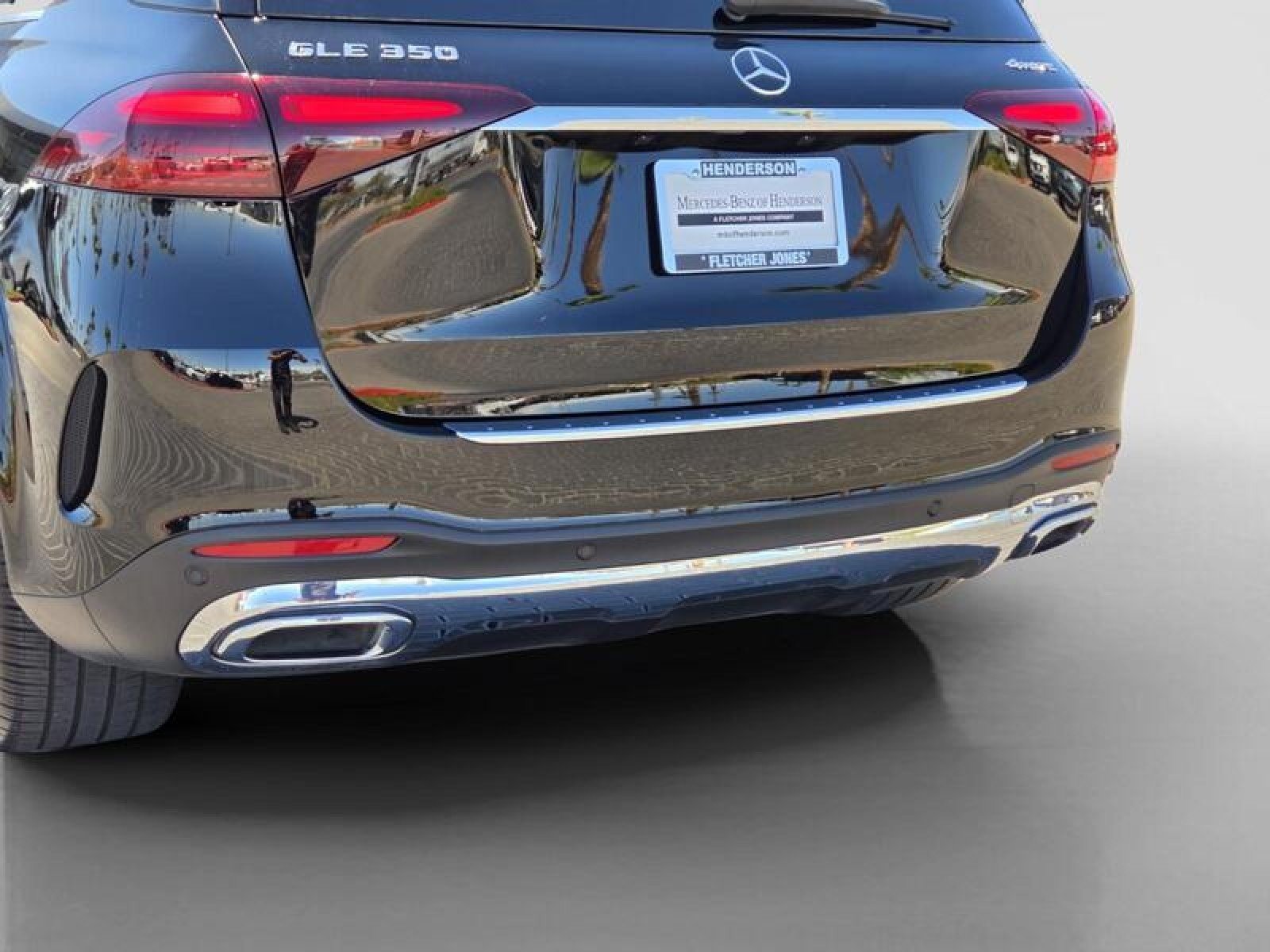 Certified Used 2024 Black Mercedes-Benz GLE 350 image 4