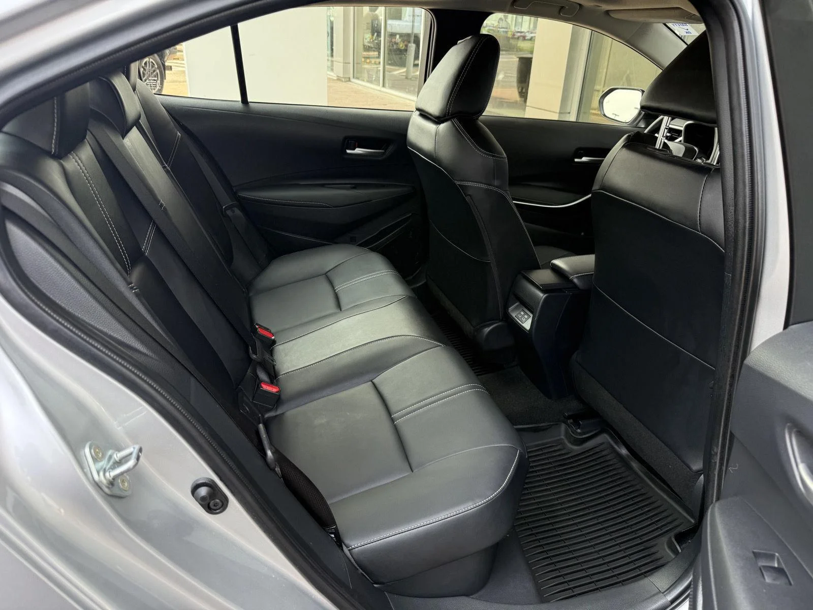 Used 2026 Classic Silver Metallic Toyota Hybrid XLE image 20