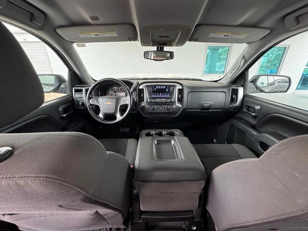 Used 2017 Gray Chevrolet LT image 27