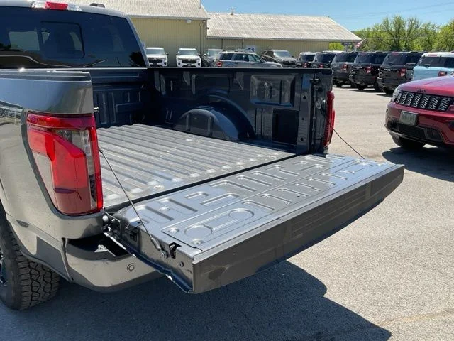 New 2026 Carbonized Gray Metallic Ford XLT image 54