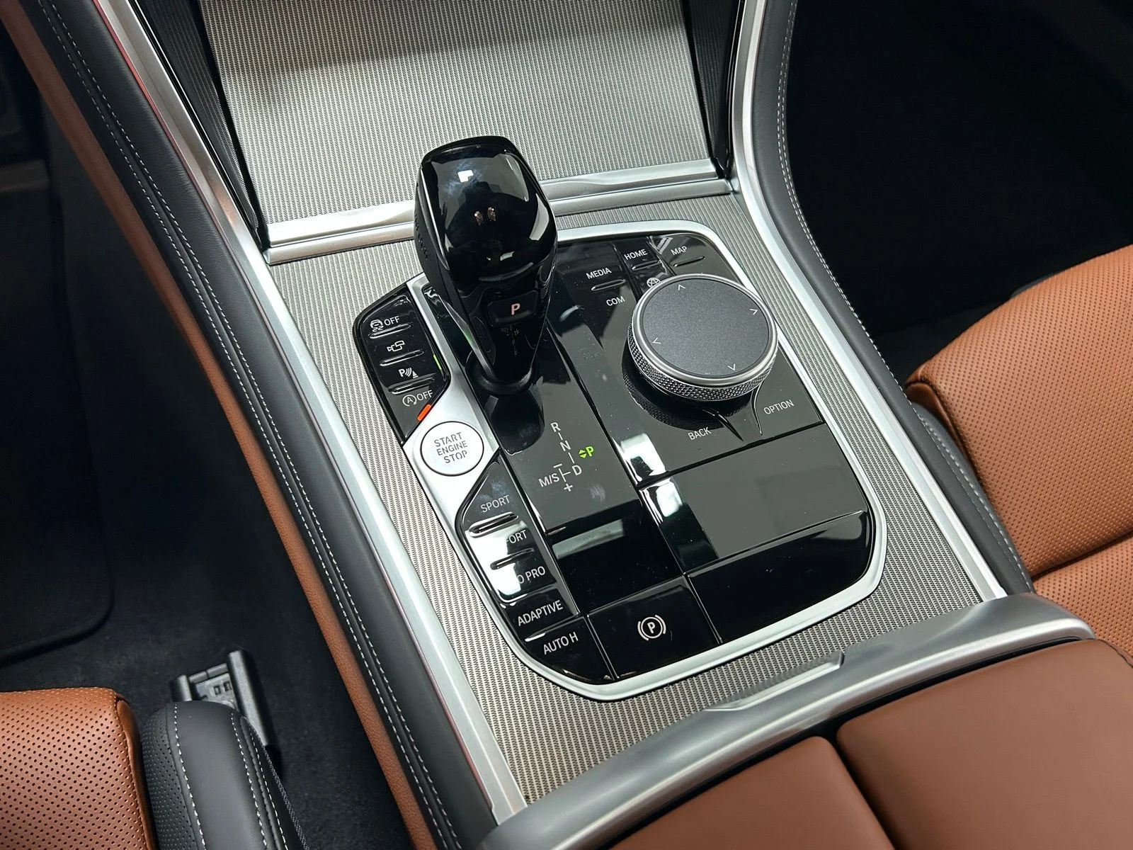 2026 BMW 8 Series 840i - Photo 22