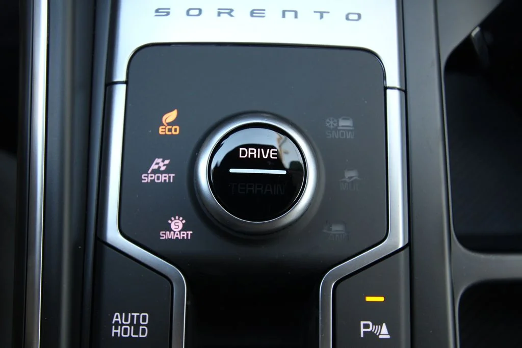 New 2026 Volcanic Sand Kia EX image 29