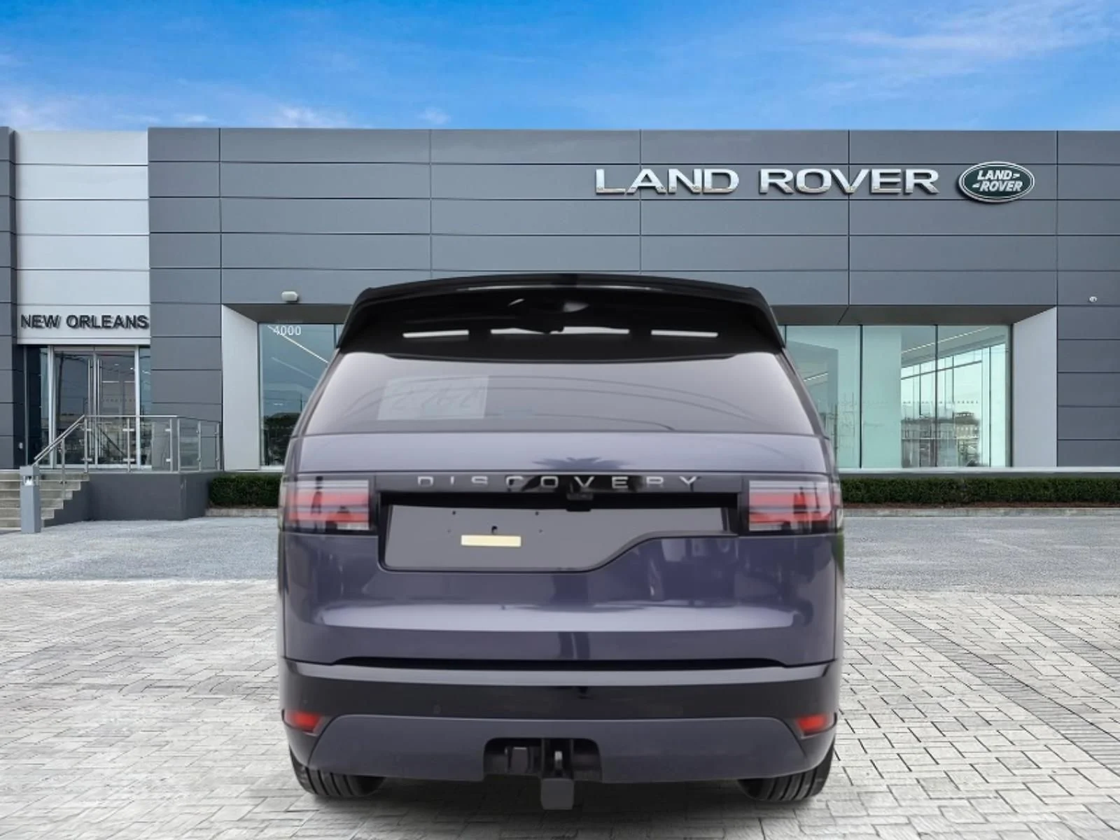 New 2024 Varesine Blue Land Rover Dynamic SE image 4