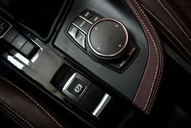 Used 2018 Blue BMW sDrive28i image 28