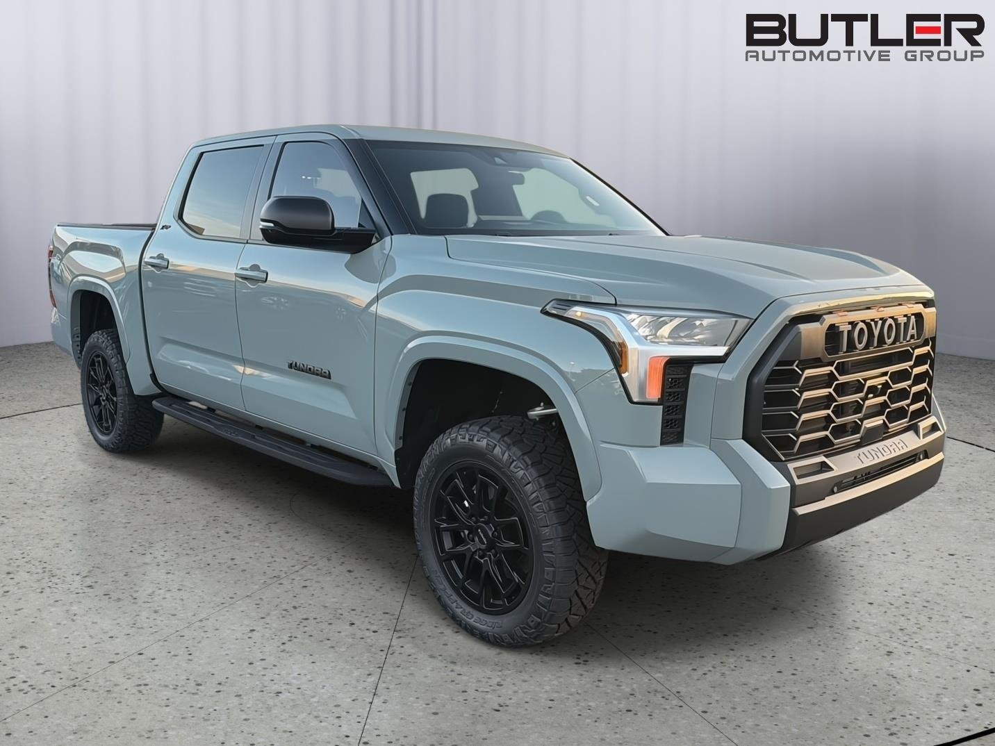 New 2026 Lunar Rock Toyota SR5 image 8
